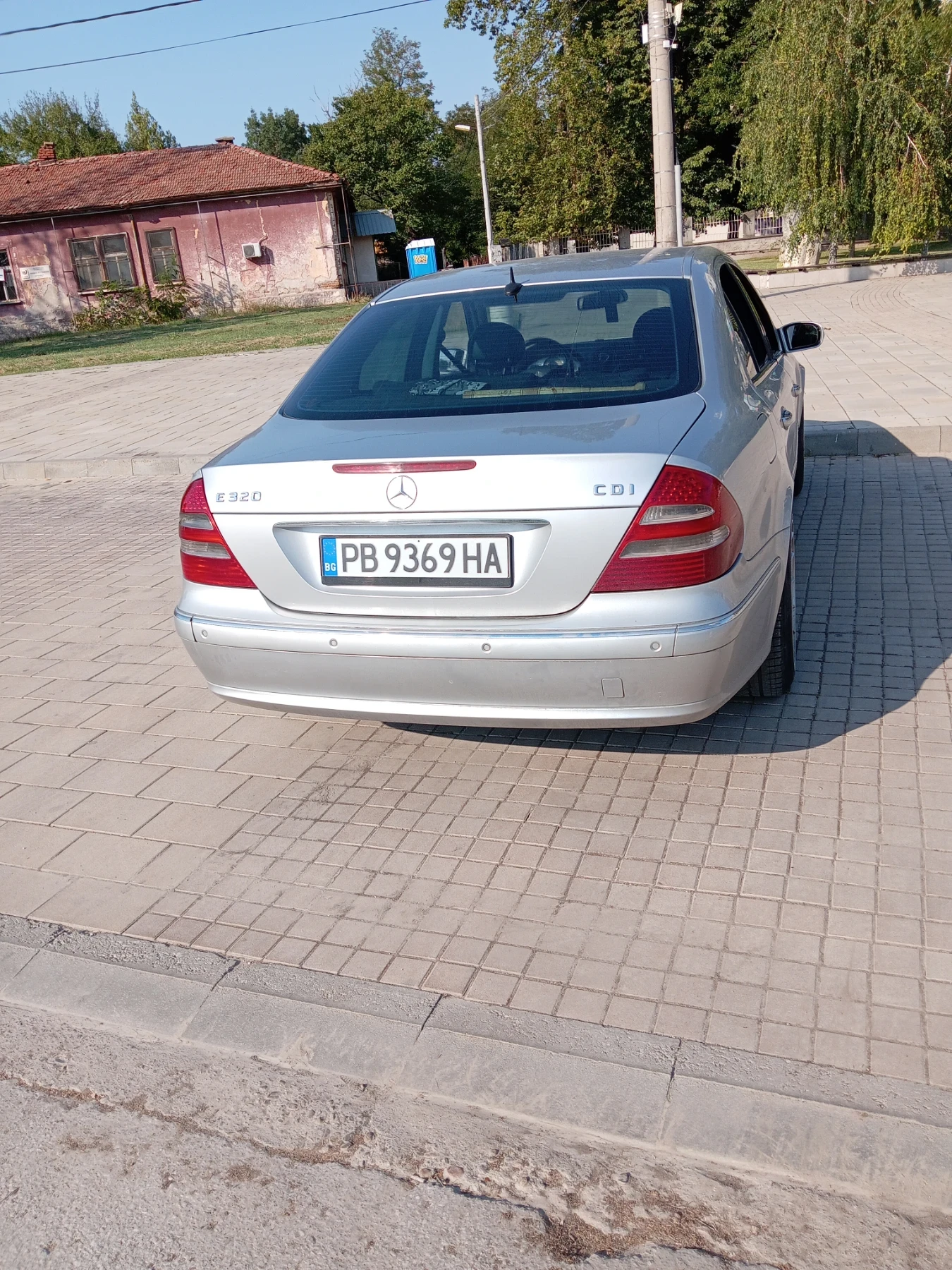 Mercedes-Benz E 320  - изображение 6
