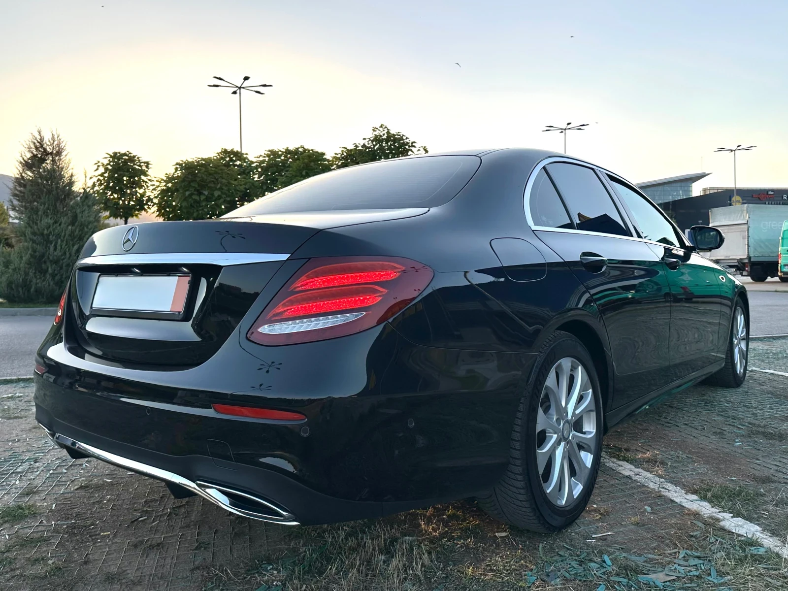 Mercedes-Benz E 350 AMG/BURMESTER/DIGITAL/BLIND/GERMANY - изображение 4