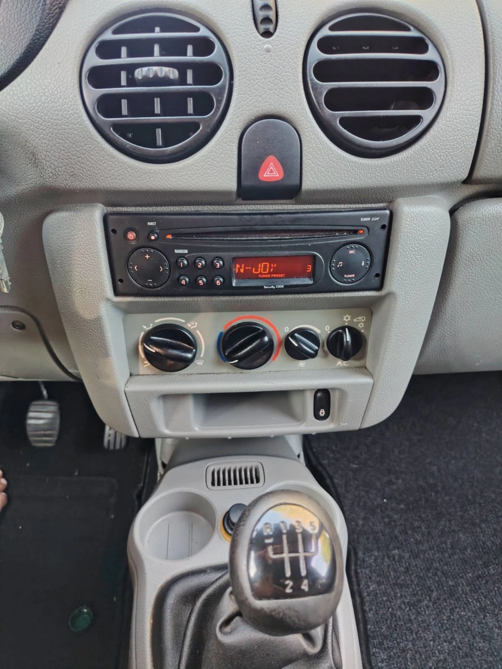 Renault Kangoo 1.5 DCI - изображение 9