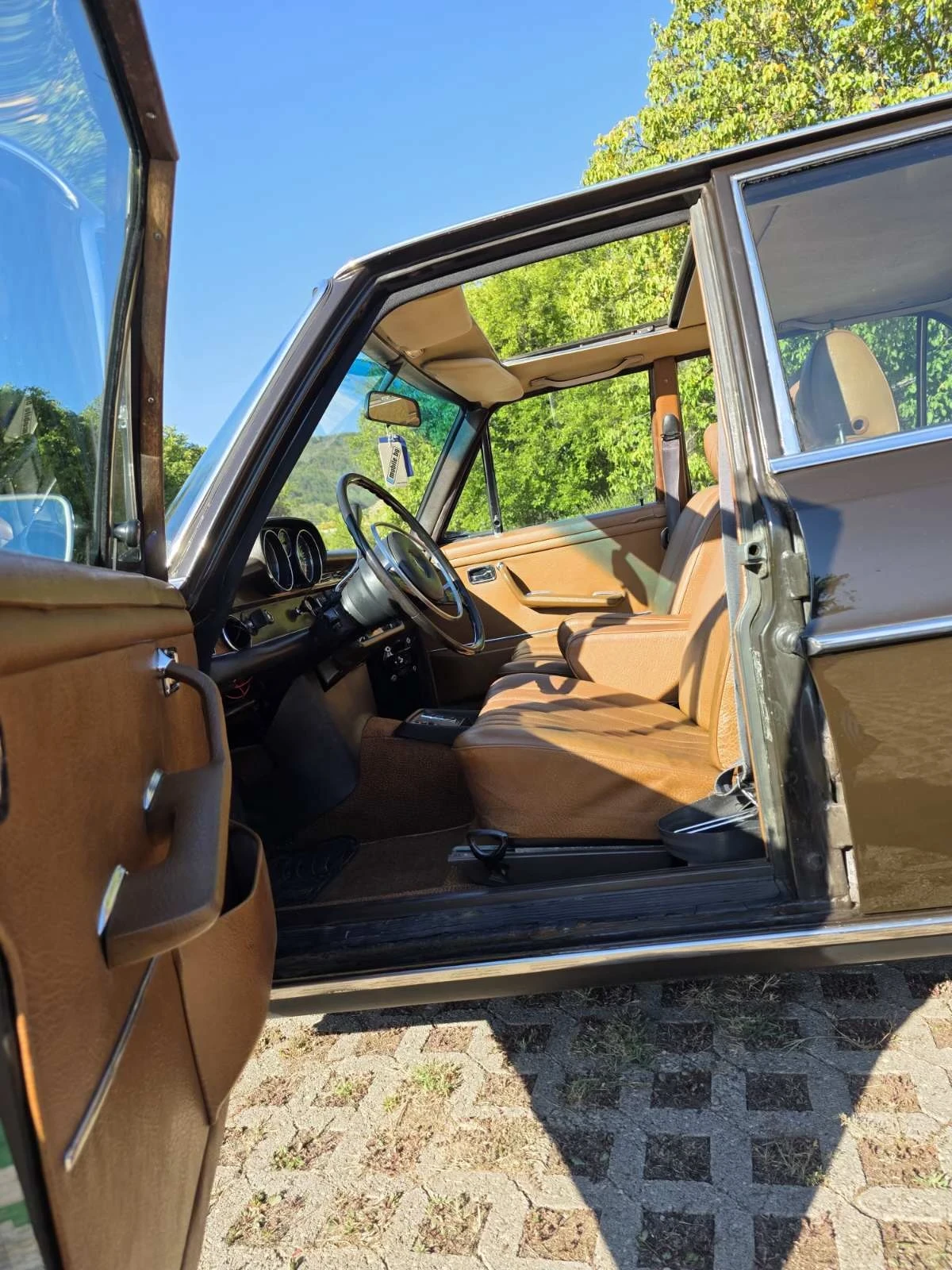 Mercedes-Benz 450 V8 w108 - изображение 10