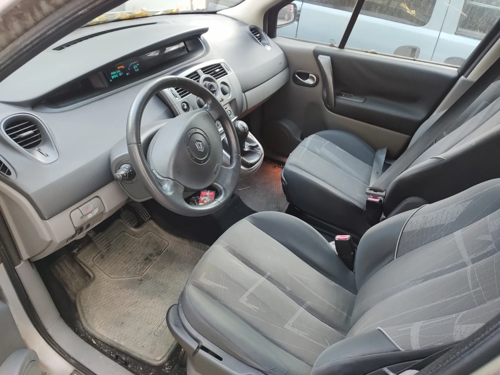 Renault Scenic  - изображение 10