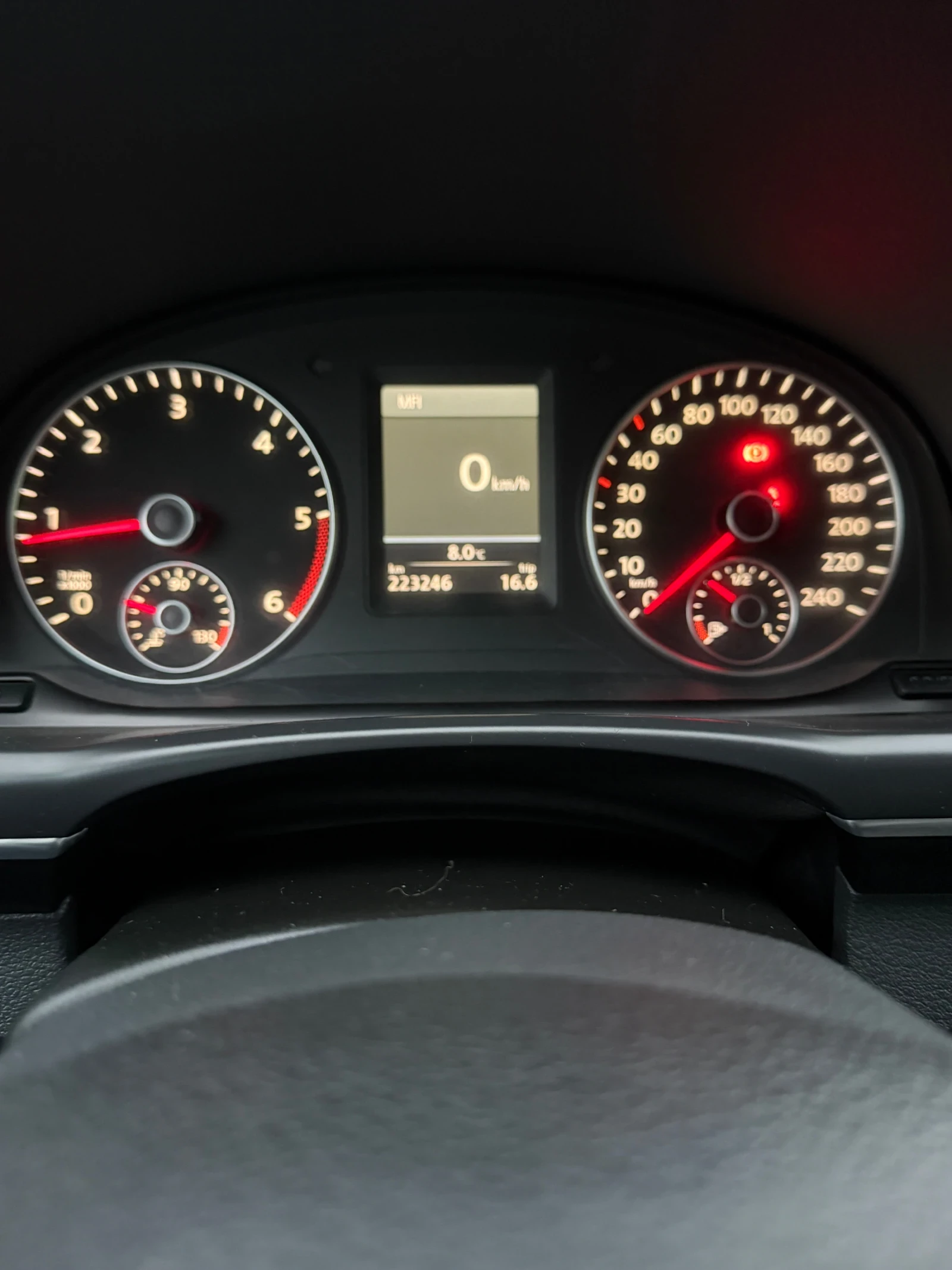 VW Touran 2.0 TDI 7 ������ | Mobile.bg � ����������� 12