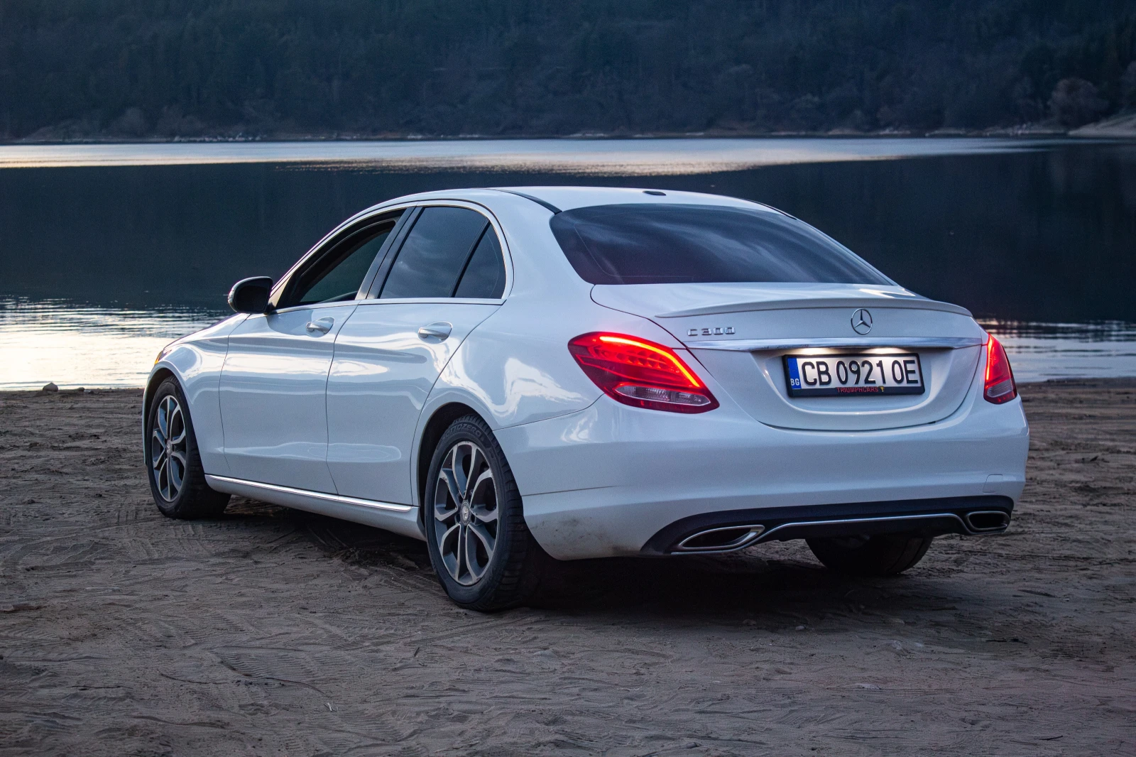 Mercedes-Benz C 300 * AMG ВОЛАН С АЛКАНТАРА*  РЕАЛНИ 100 000КМ, снимка 4 - Автомобили и джипове - 52962105