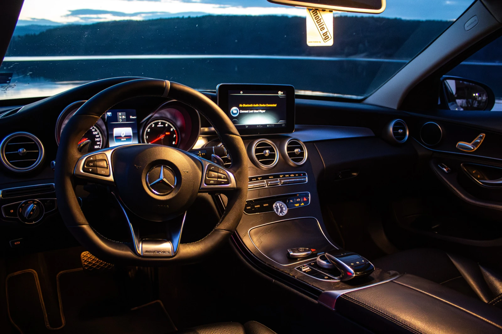 Mercedes-Benz C 300 * AMG ВОЛАН С АЛКАНТАРА*  РЕАЛНИ 100 000КМ, снимка 7 - Автомобили и джипове - 52962105