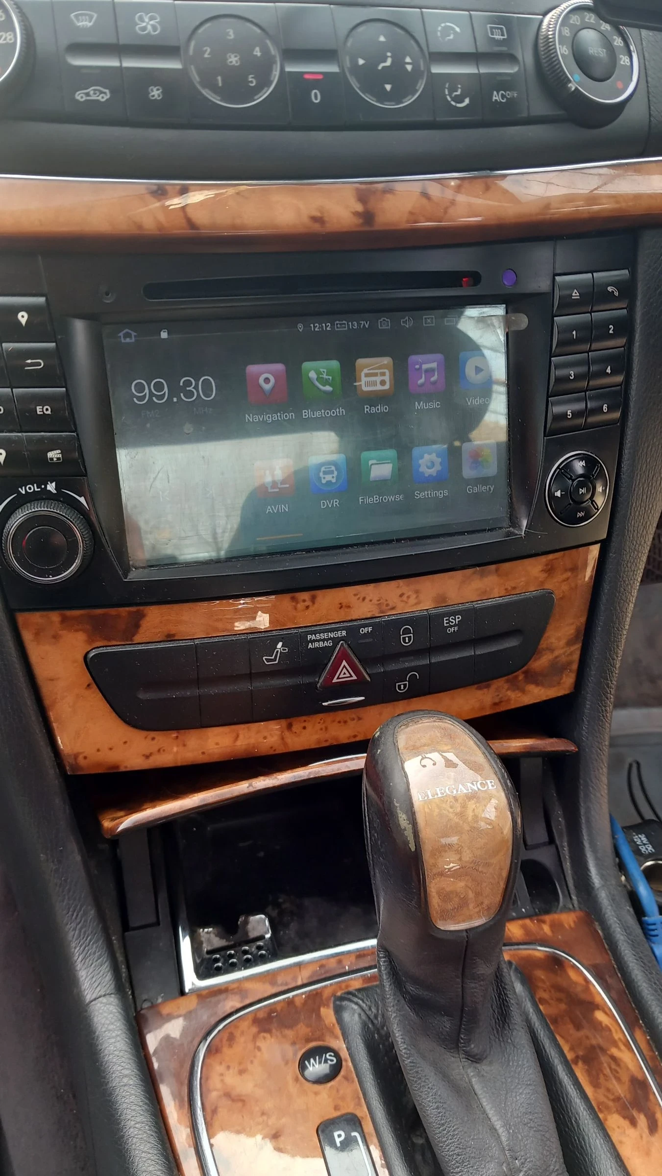 Mercedes-Benz E 270, снимка 11 - Автомобили и джипове - 53754797