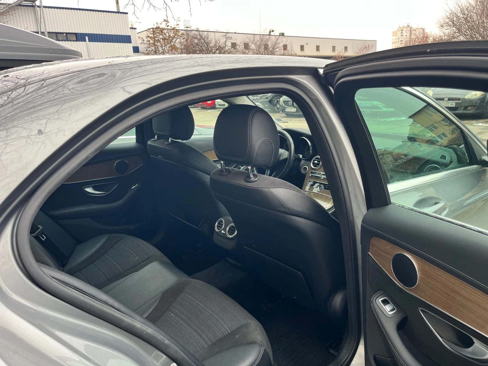 Mercedes-Benz C 250, снимка 3 - Автомобили и джипове - 53786064