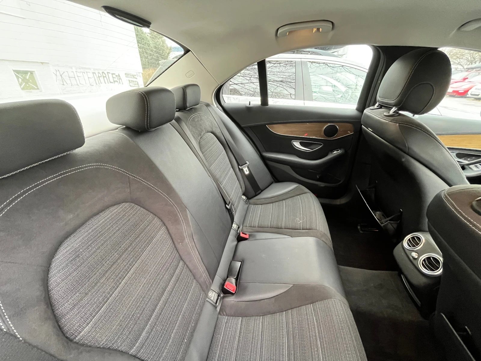 Mercedes-Benz C 250, снимка 4 - Автомобили и джипове - 53786064