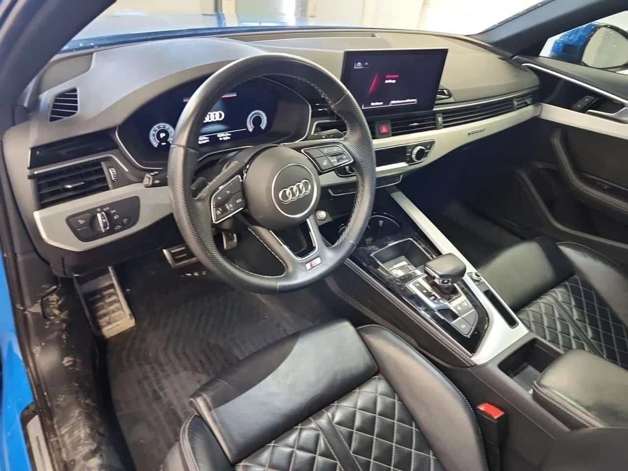 Audi S4  PROGRESSIV| PANORAMA| DISTRONIC| 360| CARFAX , снимка 11 - Автомобили и джипове - 53890135