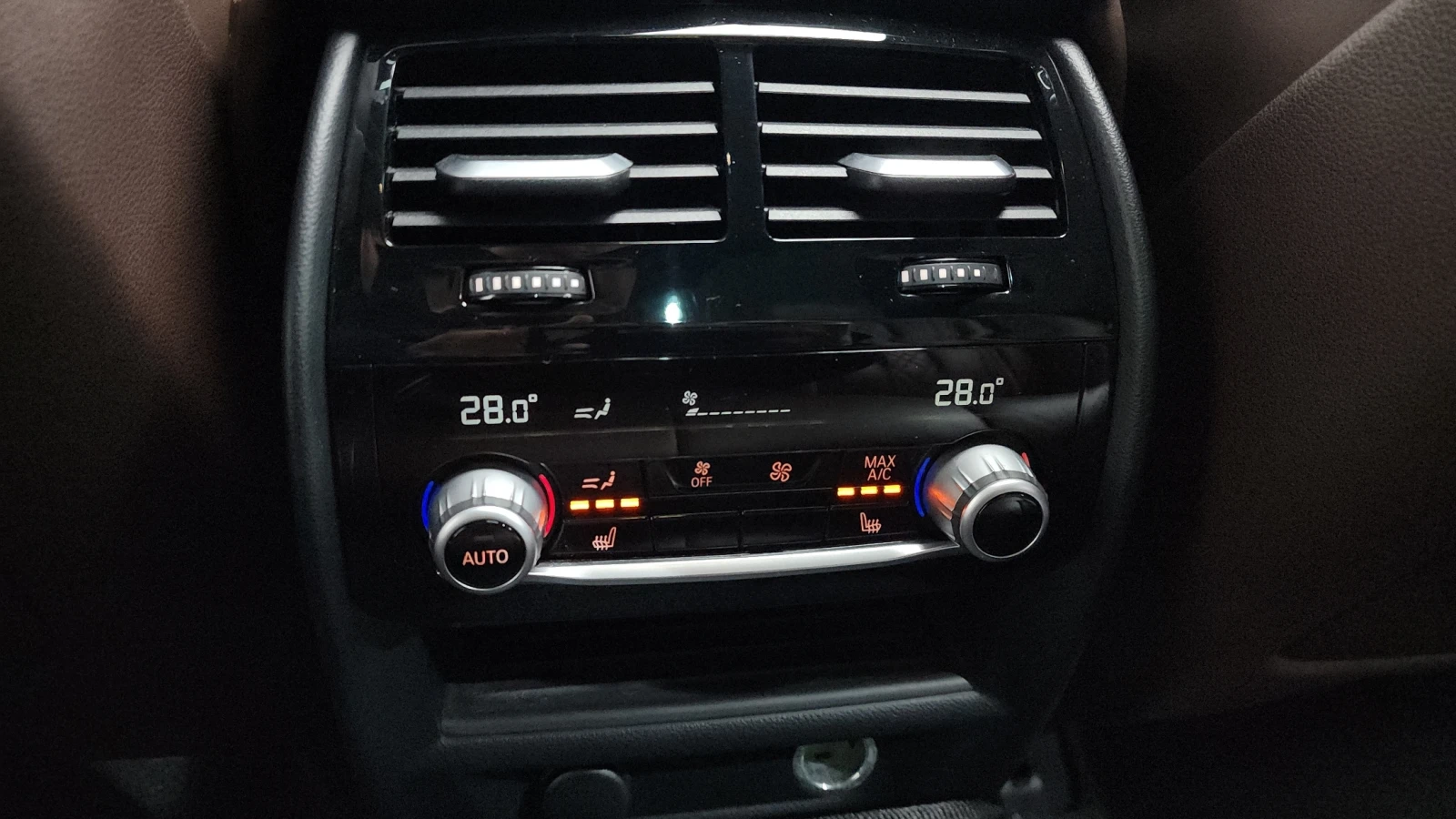 BMW 550 M550d / XDRIVE / FULL , снимка 13 - Автомобили и джипове - 53914334