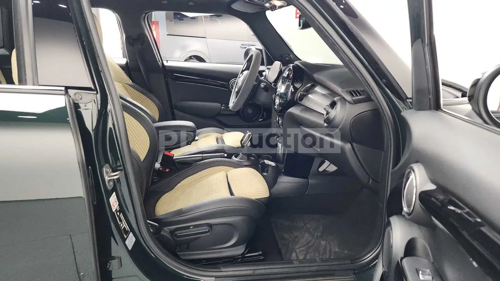 Mini Cooper s DIGITAL COCKPIT, снимка 10 - Автомобили и джипове - 53952563