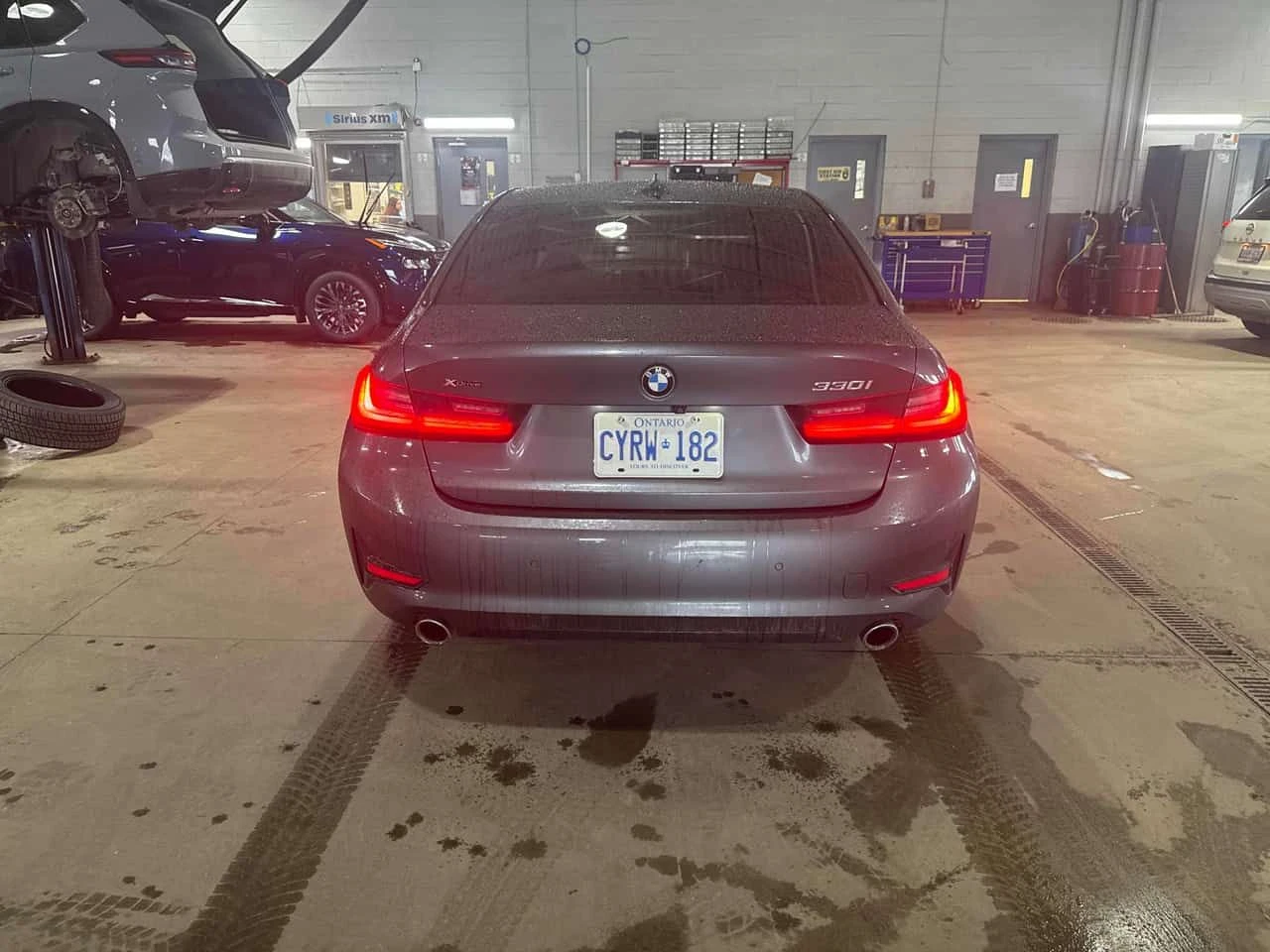 BMW 330 * xDrive * CARFAX * ПАНО * KEYLESS * ПОДГРЕВИ, снимка 4 - Автомобили и джипове - 53963501