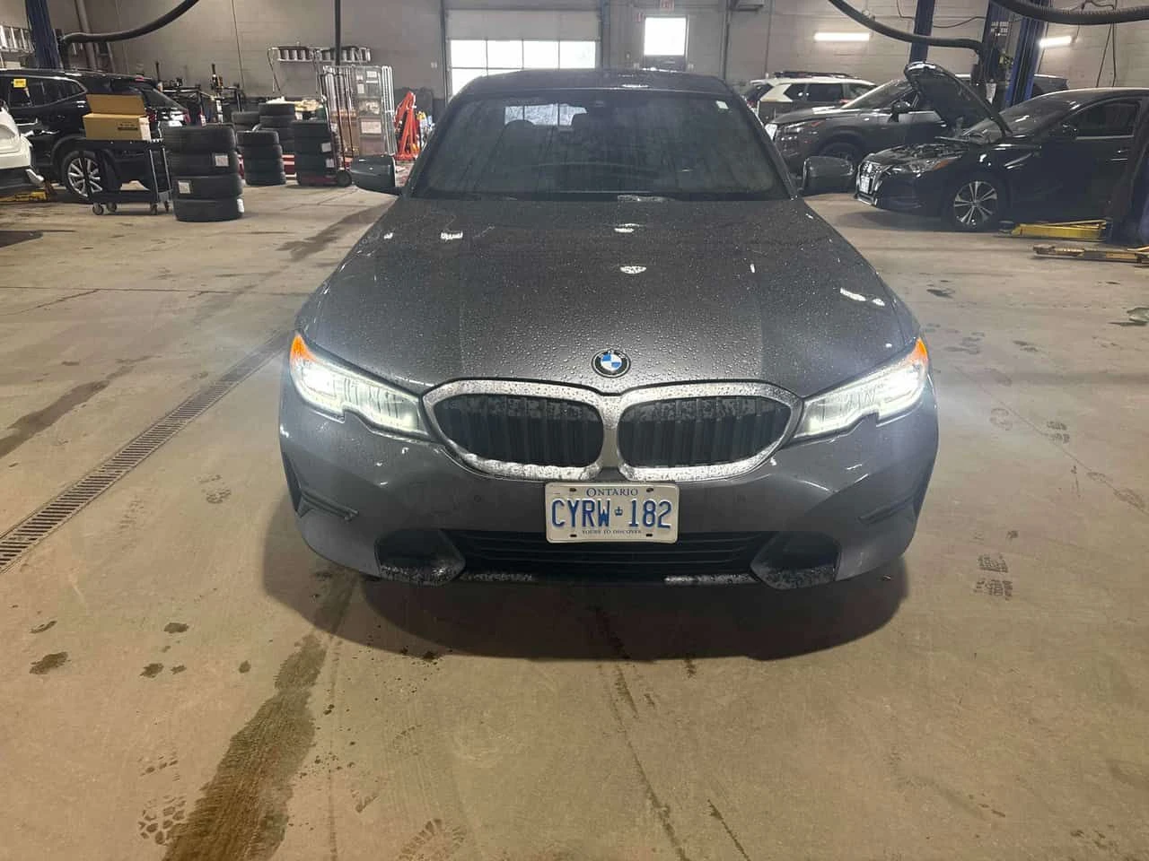 BMW 330 * xDrive * CARFAX * ПАНО * KEYLESS * ПОДГРЕВИ, снимка 6 - Автомобили и джипове - 53963501