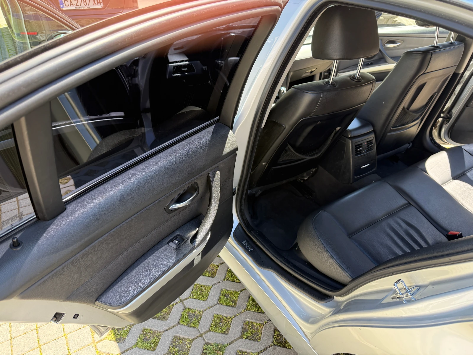 BMW 320 E90, снимка 15 - Автомобили и джипове - 54318717