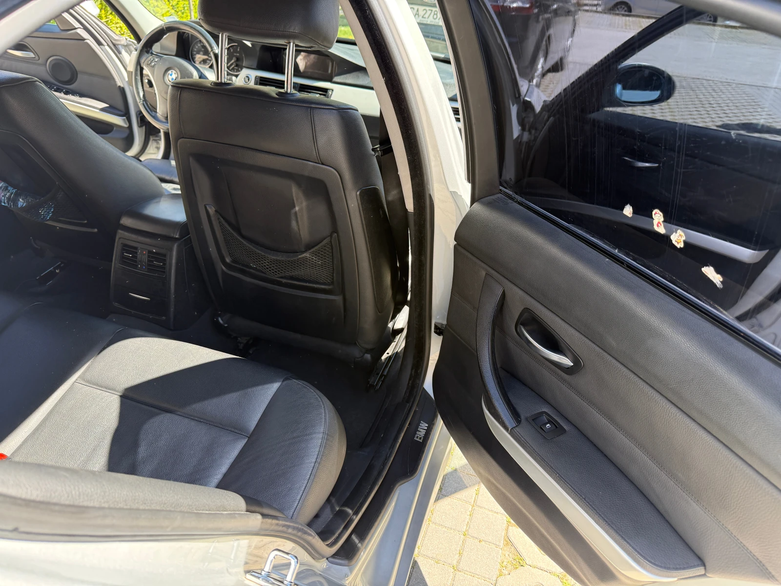 BMW 320 E90, снимка 12 - Автомобили и джипове - 54318717