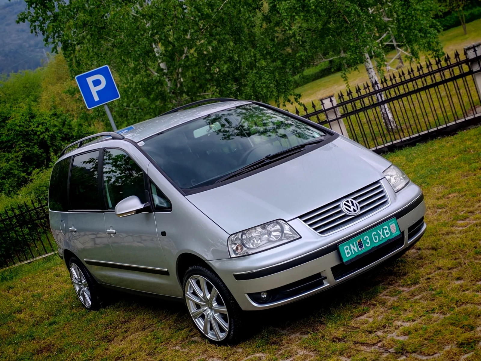 VW Sharan 1.9TDI(116)* 4Х4* 6-СКОРОСТИ* FACELIFT* НОВ ВНОС* , снимка 9 - Автомобили и джипове - 54485405