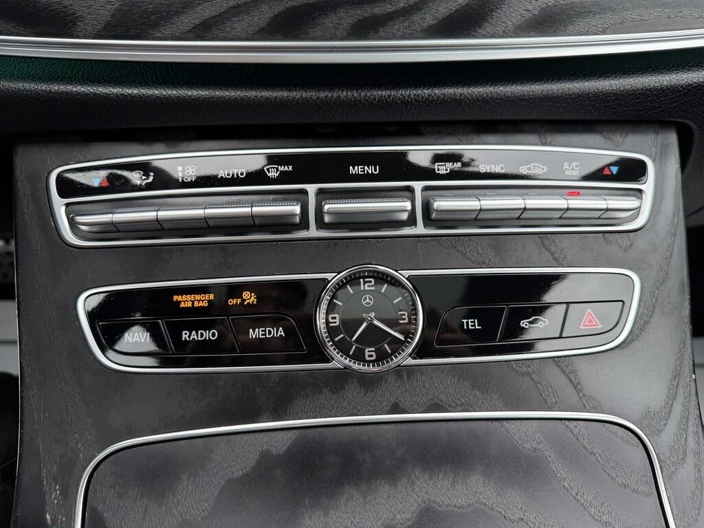 Mercedes-Benz E 53 AMG Coupe 4MATIC+ , снимка 16 - Автомобили и джипове - 54578172