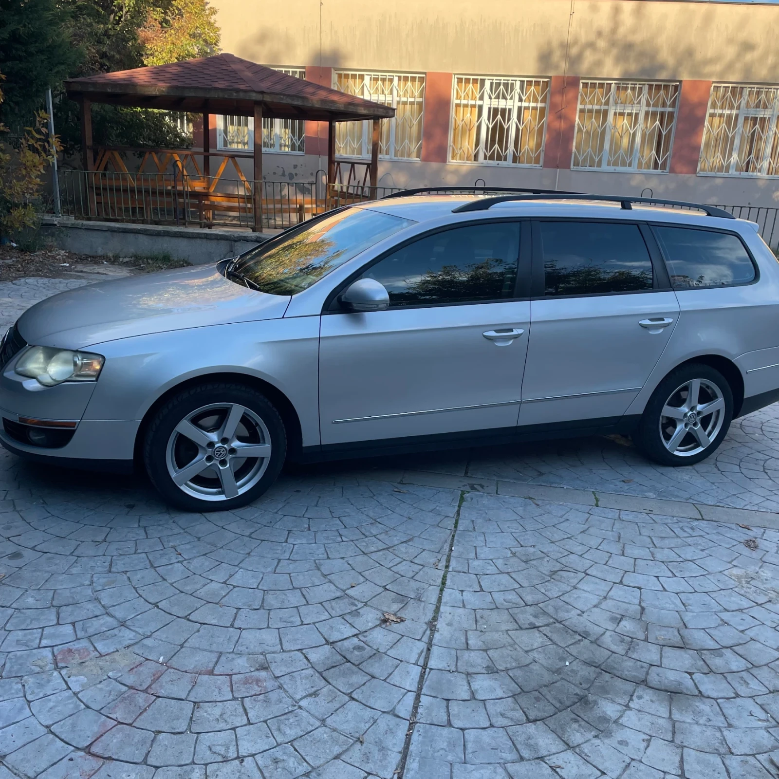 VW Passat B6, снимка 2 - Автомобили и джипове - 54656780