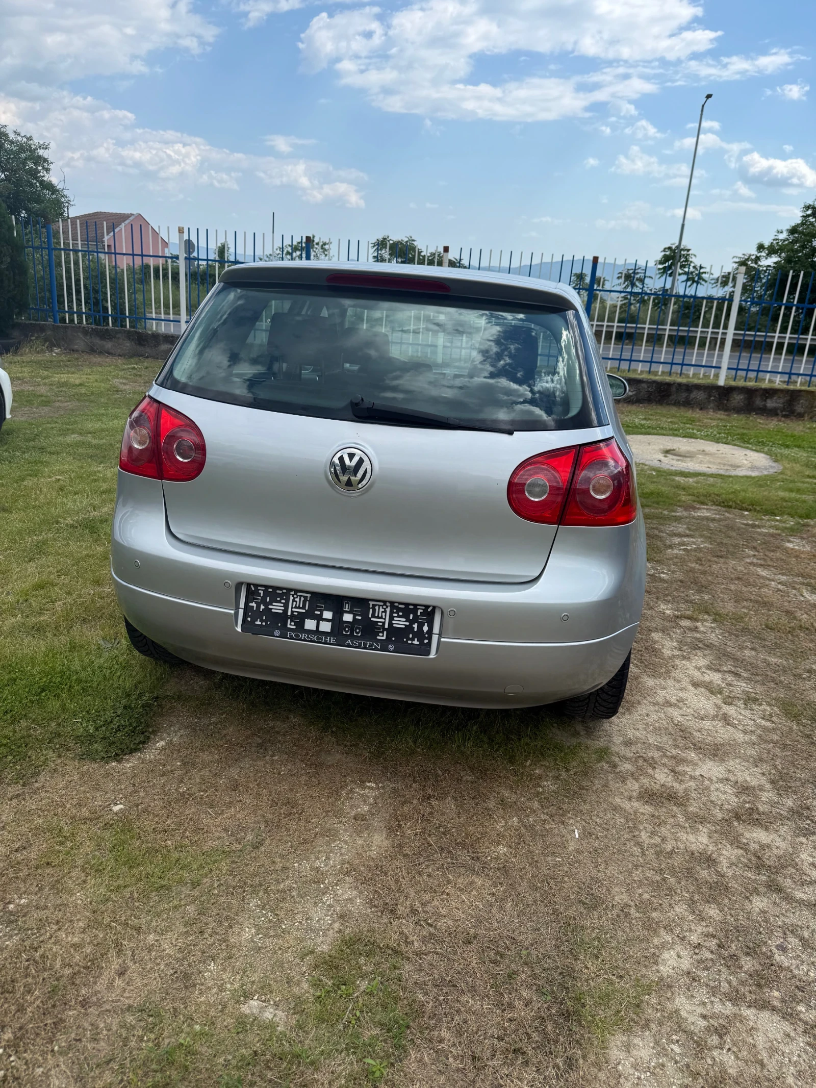 VW Golf 1.9 TDI 105к.с., снимка 10 - Автомобили и джипове - 54679475