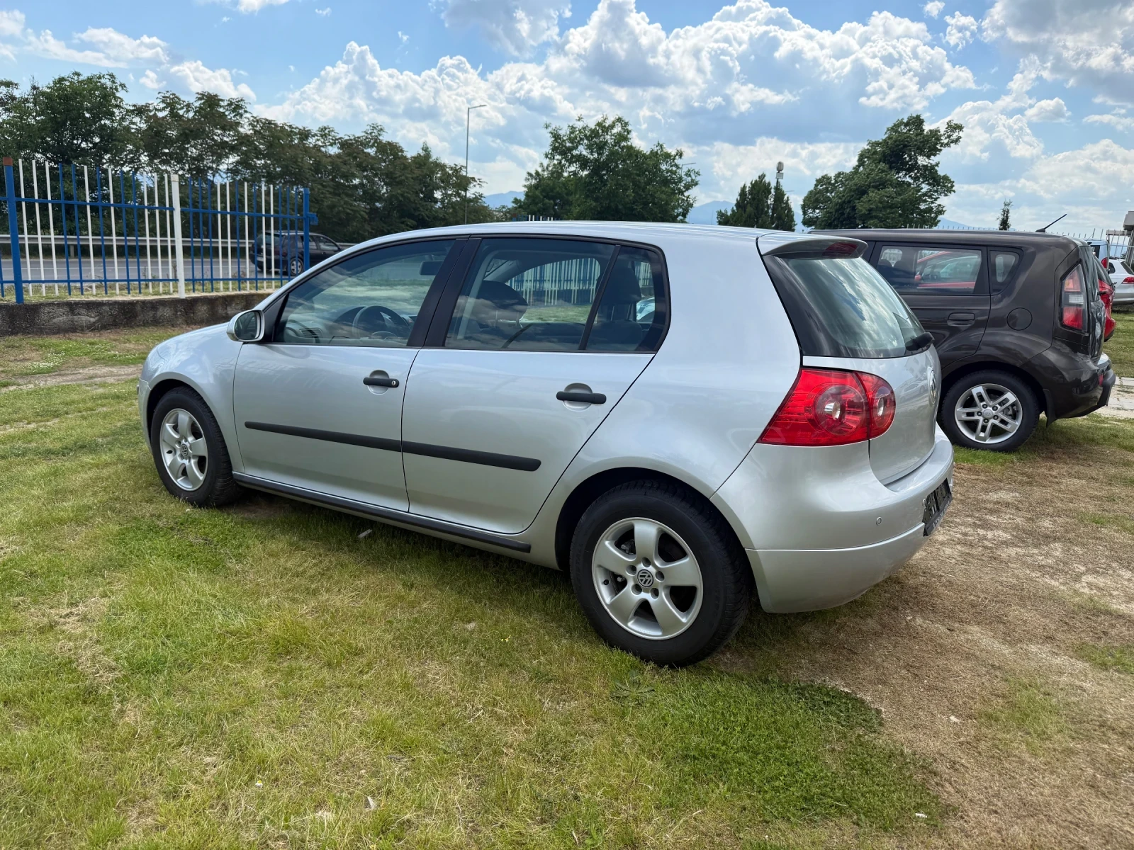 VW Golf 1.9 TDI 105к.с., снимка 7 - Автомобили и джипове - 54679475