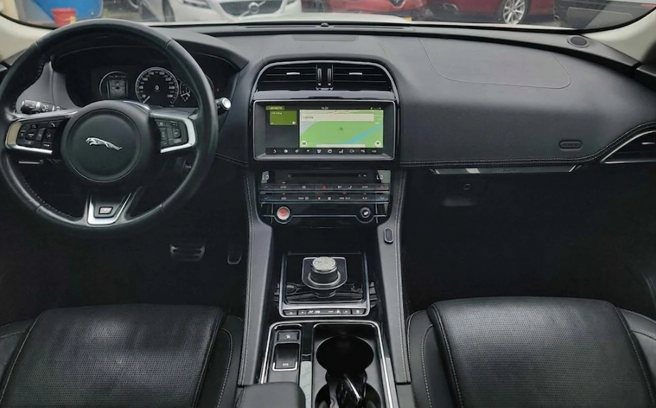 Jaguar F-PACE 3.0 - 340 HP, снимка 3 - Автомобили и джипове - 54805780