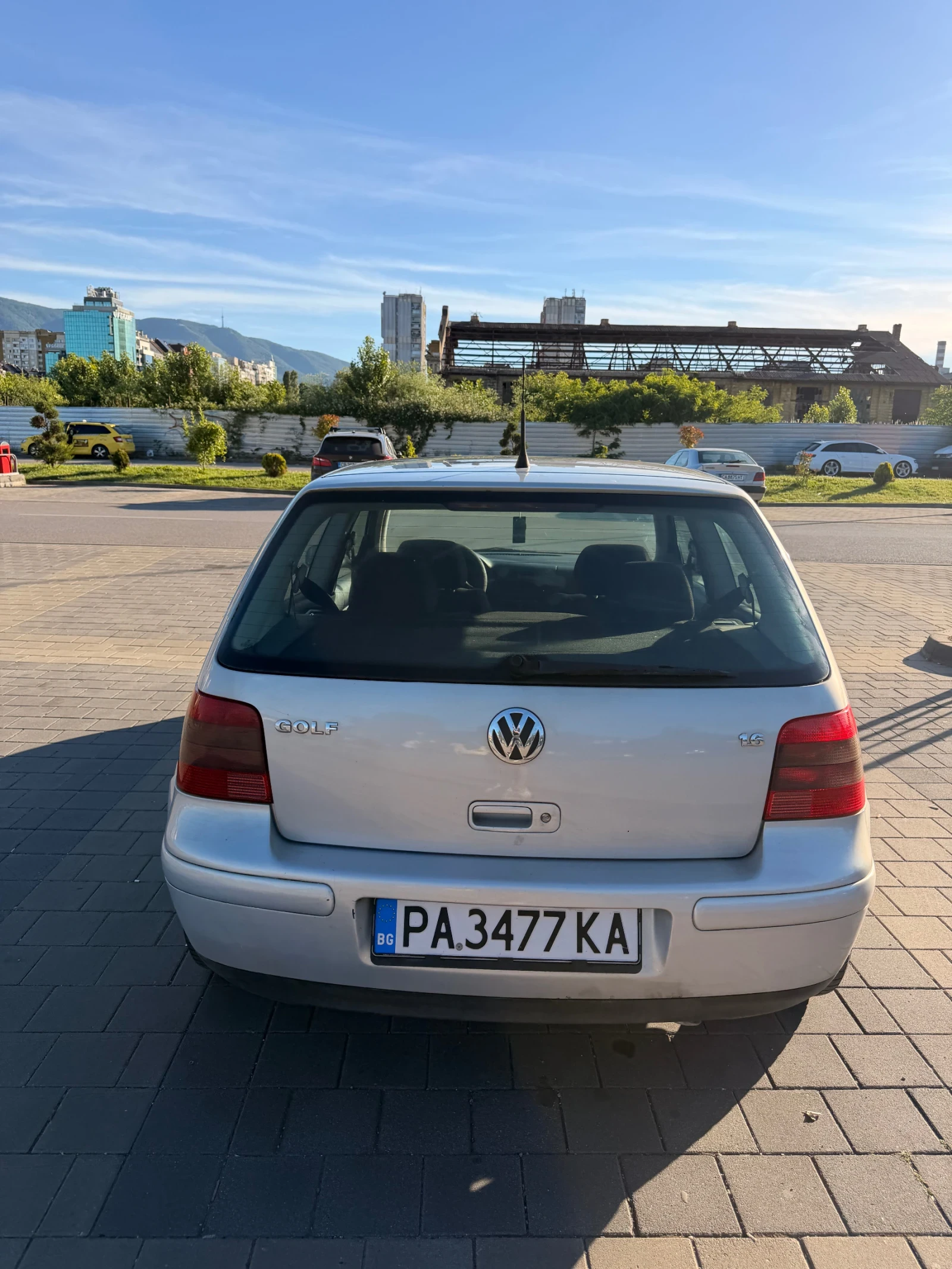 VW Golf, снимка 11 - Автомобили и джипове - 54904541