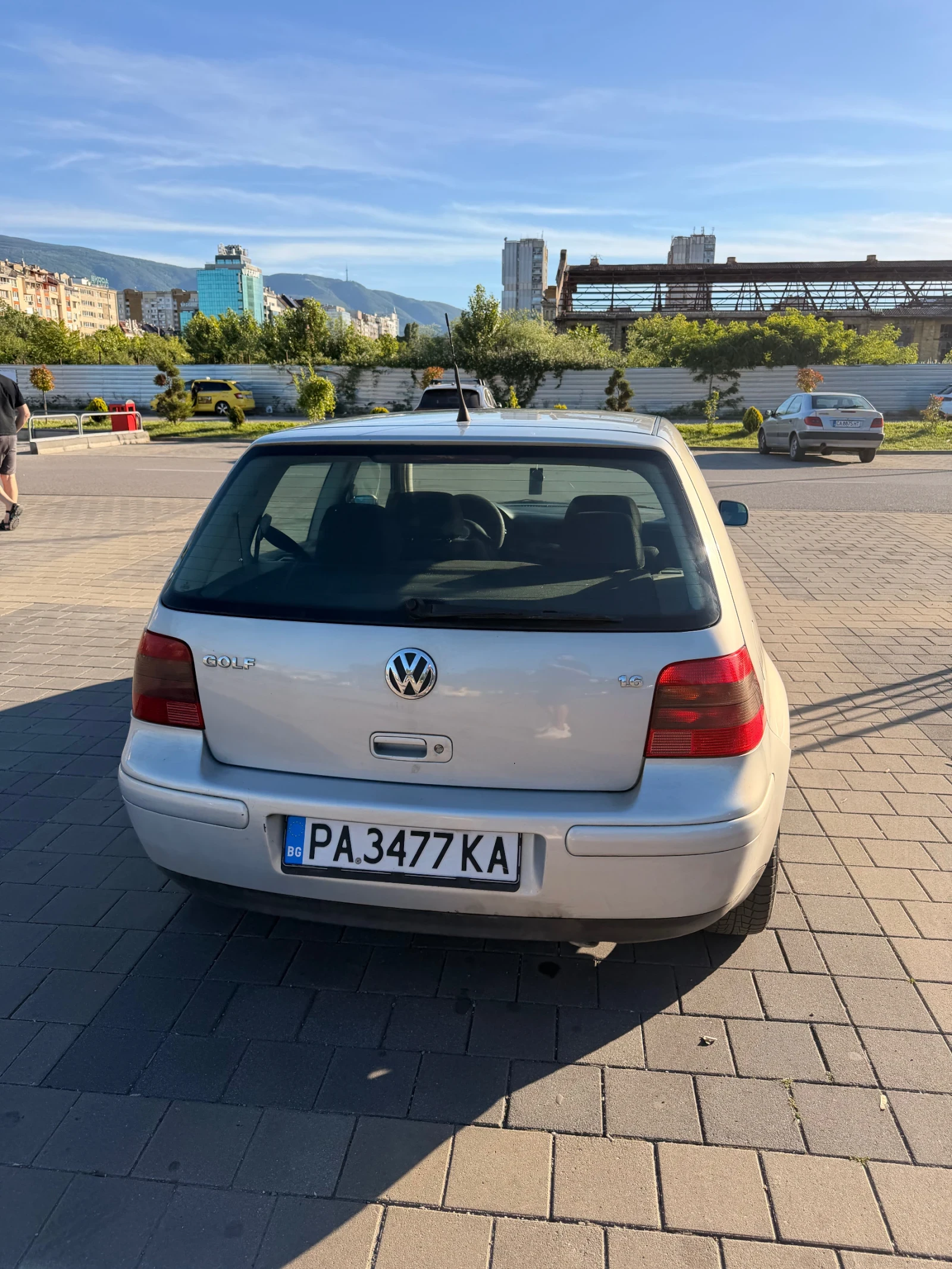 VW Golf, снимка 5 - Автомобили и джипове - 54904541