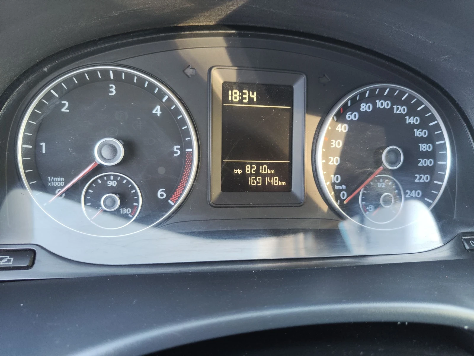 VW Caddy 1.6 TDI KLIMA 102 K, S, снимка 12 - Автомобили и джипове - 54973921