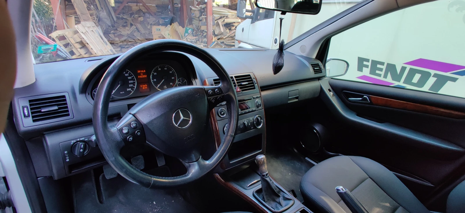 Mercedes-Benz A 150, снимка 5 - Автомобили и джипове - 55409264