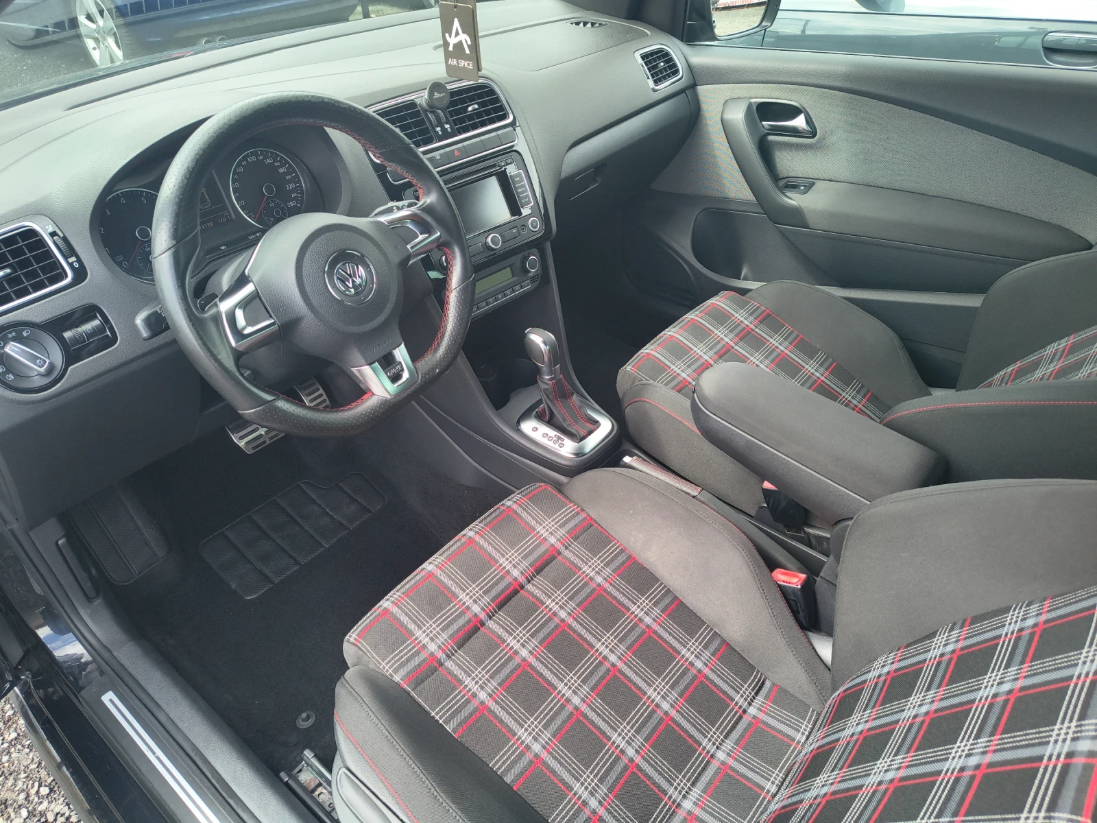 VW Polo GTI, снимка 10 - Автомобили и джипове - 55932180