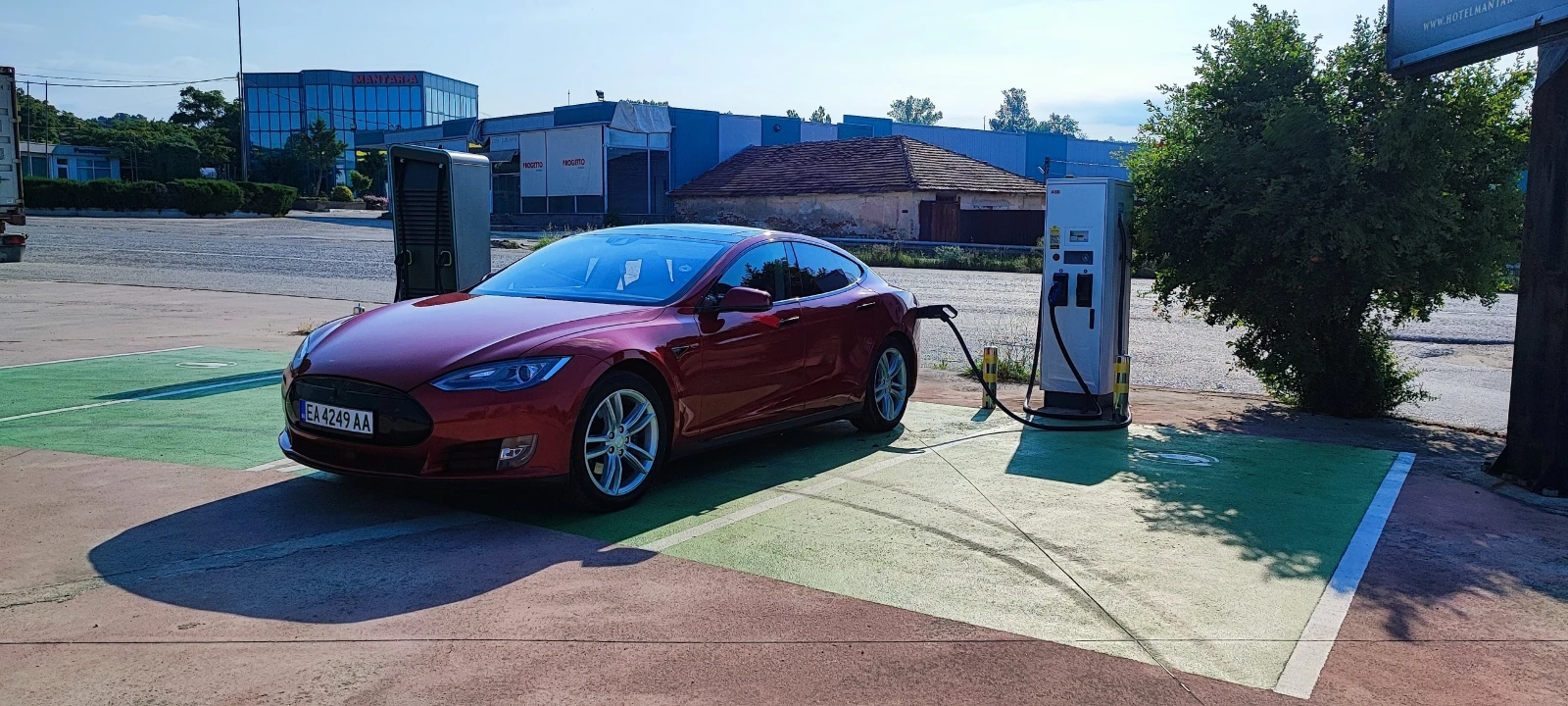 Tesla Model S 85D small rear engine, снимка 7 - Автомобили и джипове - 56262476