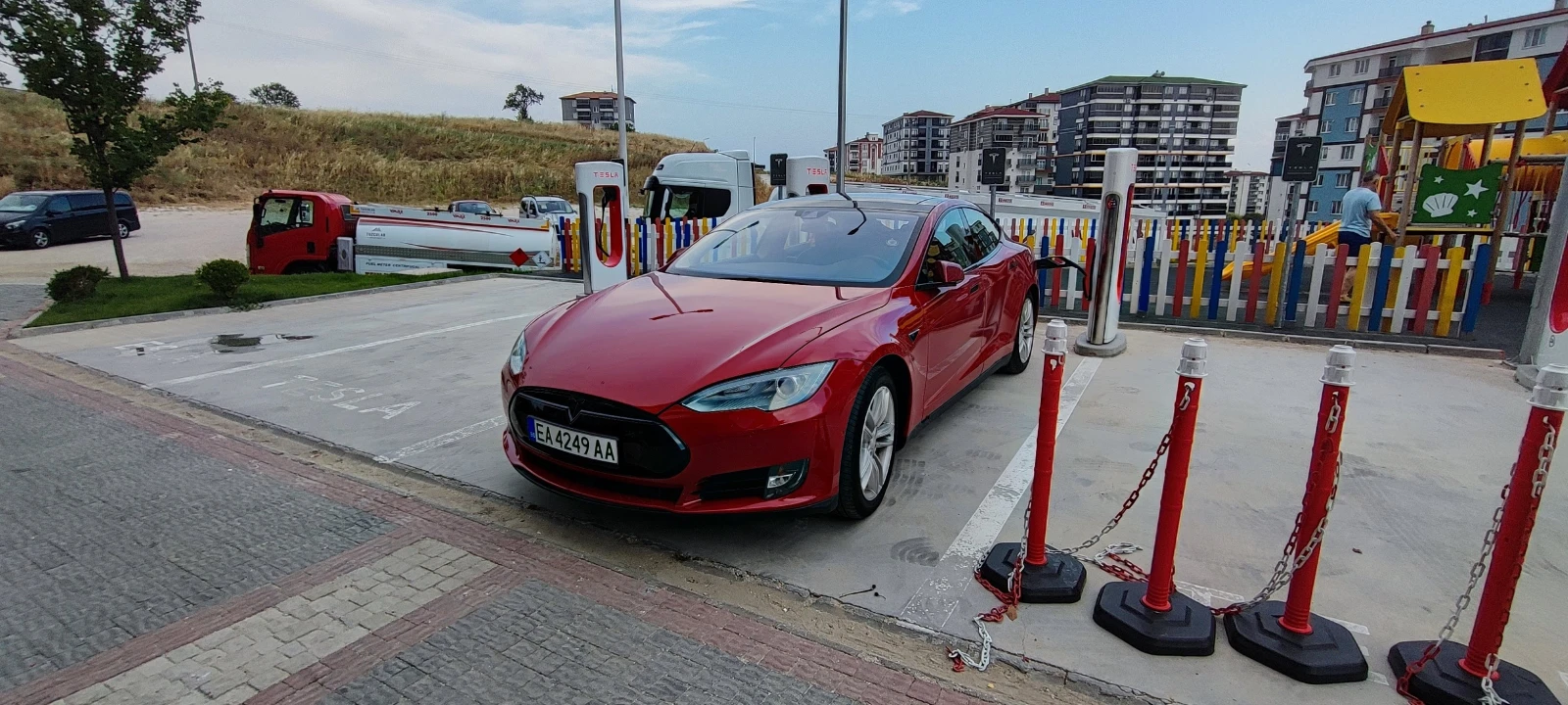 Tesla Model S 85D small rear engine, снимка 3 - Автомобили и джипове - 56262476