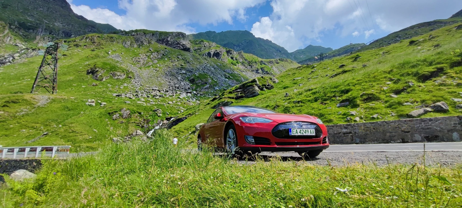 Tesla Model S 85D small rear engine