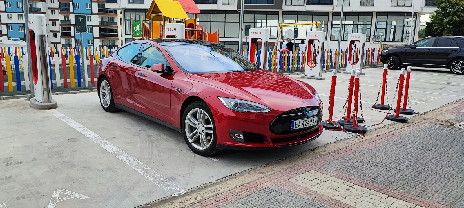 Tesla Model S 85D small rear engine, снимка 2 - Автомобили и джипове - 56262476