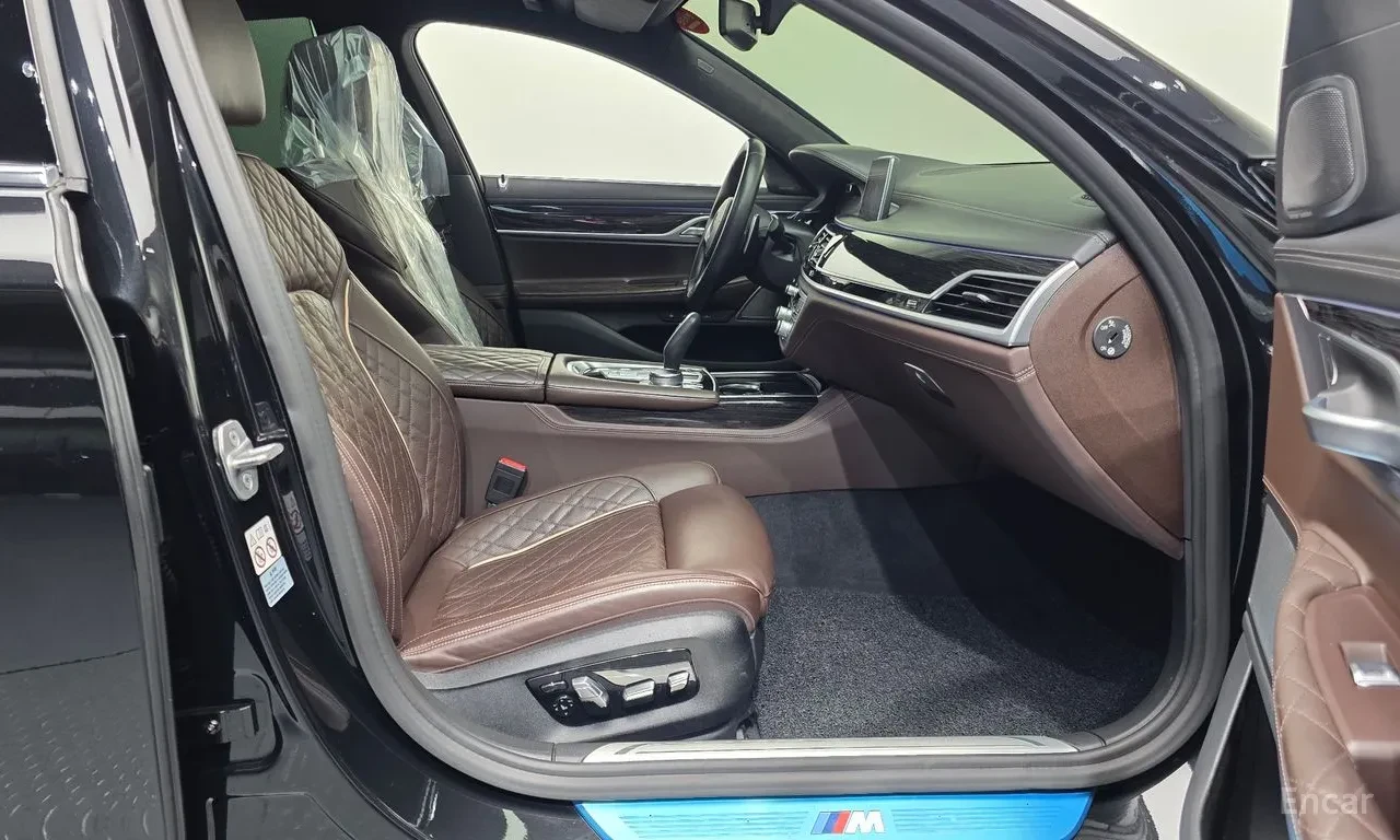 BMW 745 e* PLUG-IN* M SPORT* INDIVIDUAL* �����* ������ ��� | Mobile.bg � ����������� 9