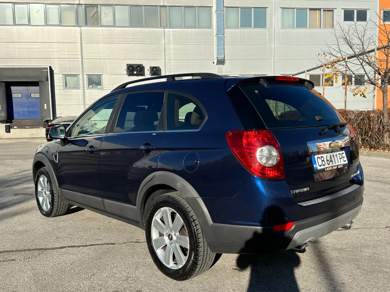 Chevrolet Captiva 2.0TDCI Автоматик, снимка 3 - Автомобили и джипове - 47894751