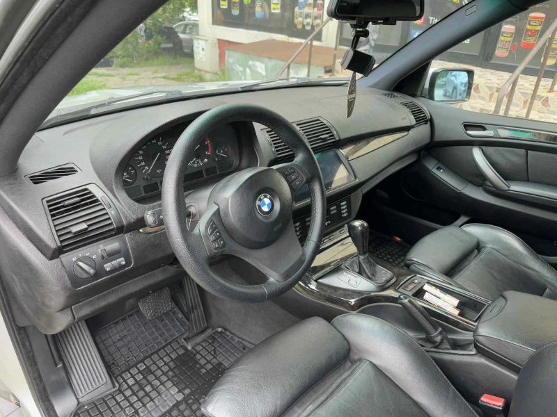 BMW X5 3.0d най - здравия мотор! full Екстри Топ състояни, снимка 11 - Автомобили и джипове - 52614737