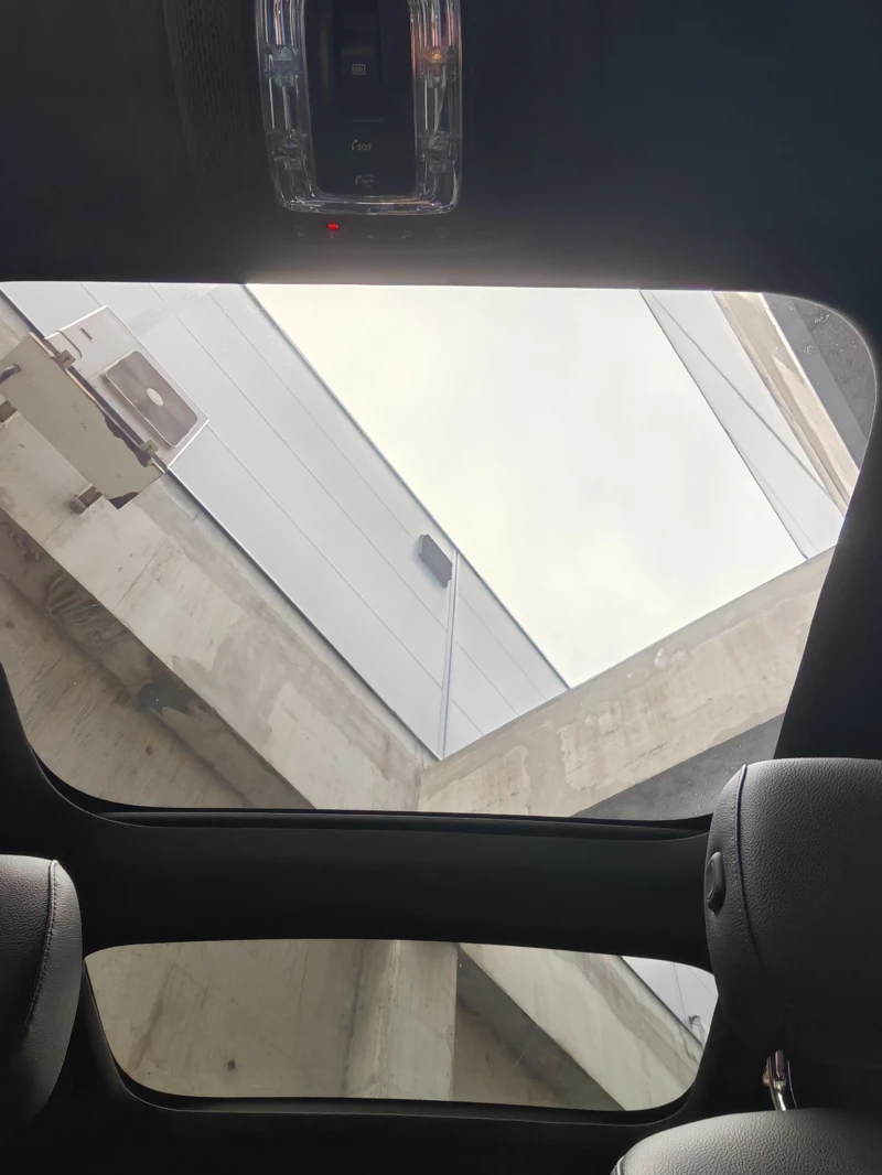 Mercedes-Benz GLB 6 + 1, снимка 11 - Автомобили и джипове - 52334428