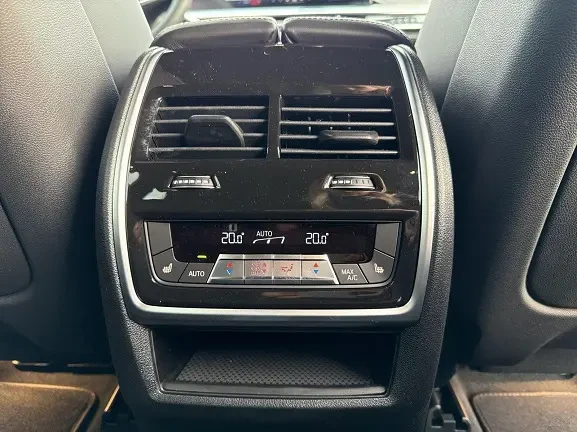 BMW X5 40d xDrive M-Sport Pro = NEW = Гаранция, снимка 11 - Автомобили и джипове - 53296625