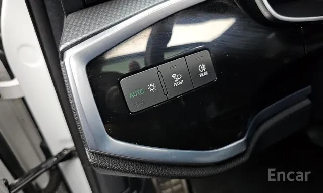 Audi Q3 Sportback 35 TDI Premium Sportback, снимка 14 - Автомобили и джипове - 55561508