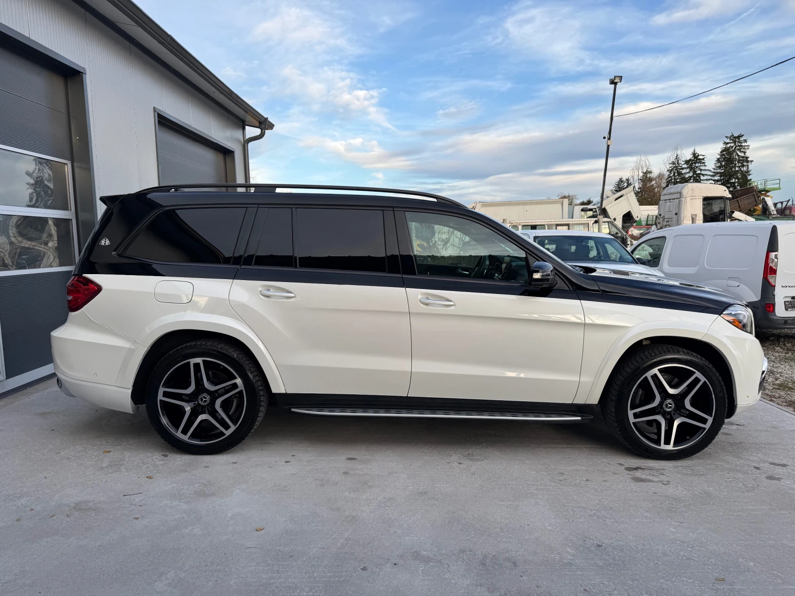 Mercedes-Benz GLS 600 MAYBACH 87772 км реални - изображение 7
