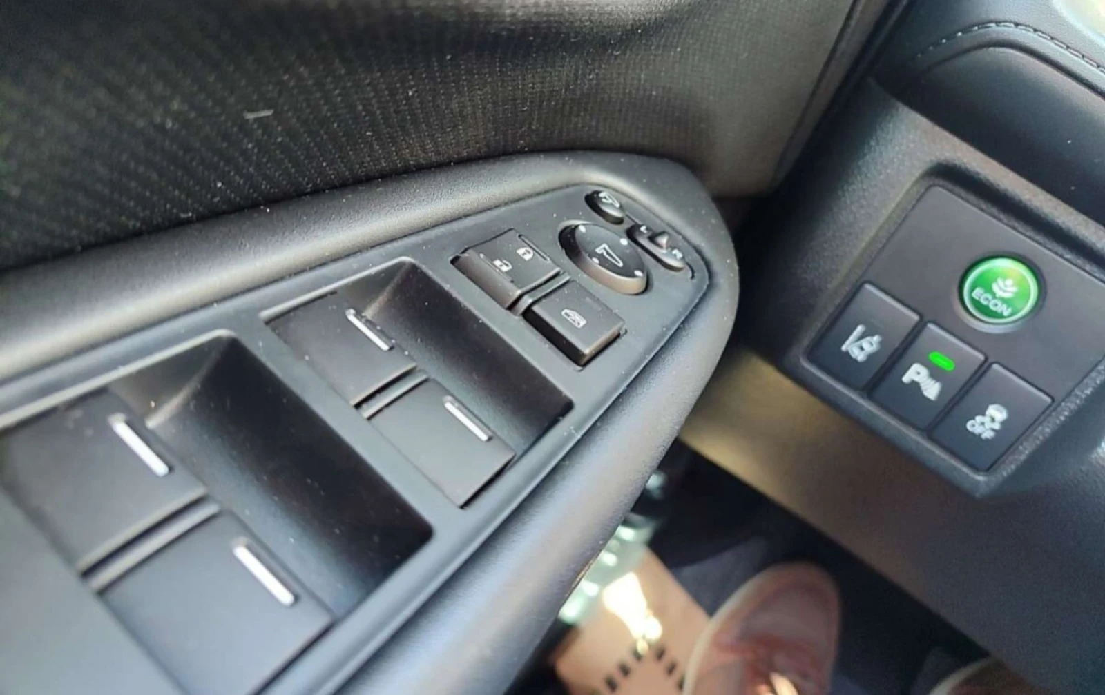 Honda Hr-v FULL SERVICE IN HONDA 60. 669км Exeutive , снимка 14 - Автомобили и джипове - 53760235