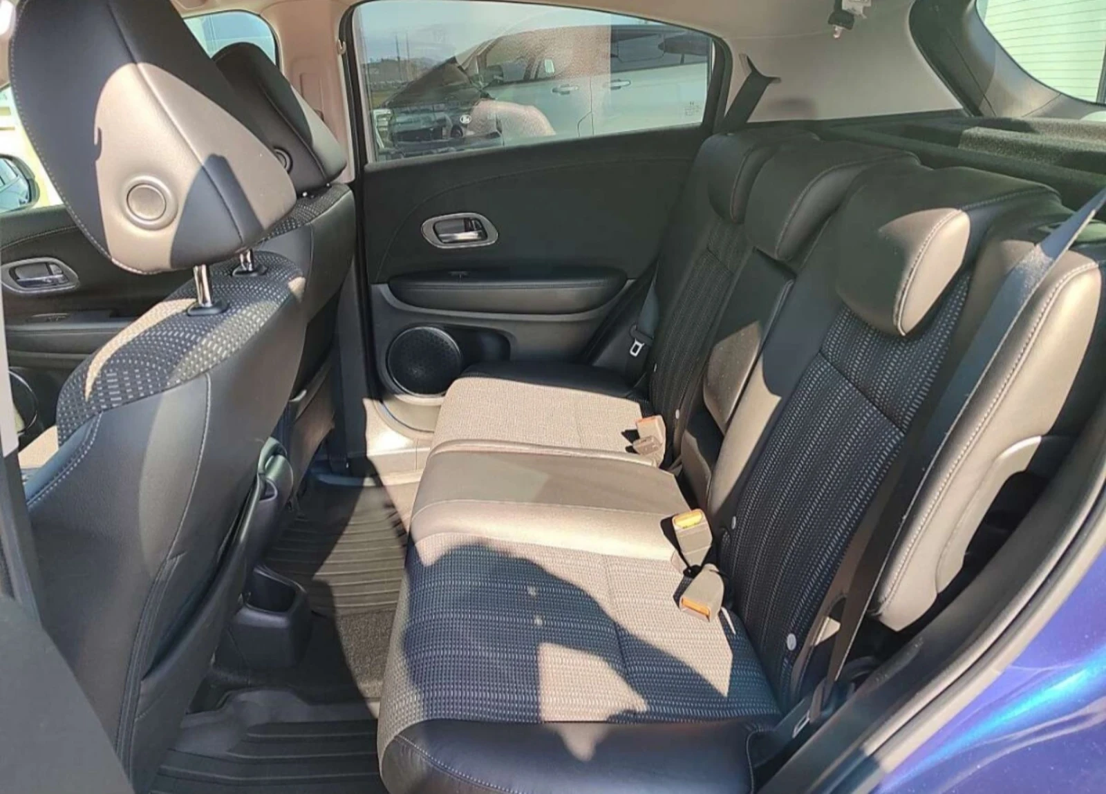 Honda Hr-v FULL SERVICE IN HONDA 60. 669км Exeutive , снимка 10 - Автомобили и джипове - 53760235