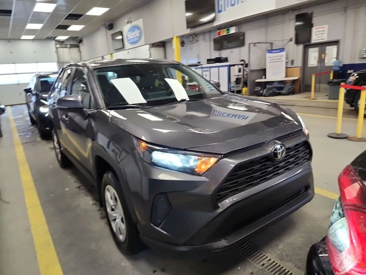 Toyota Rav4 * LE * * КАМЕРА ЗА ЗАДНО* * ПОДГРЕВ* , снимка 2 - Автомобили и джипове - 53904629