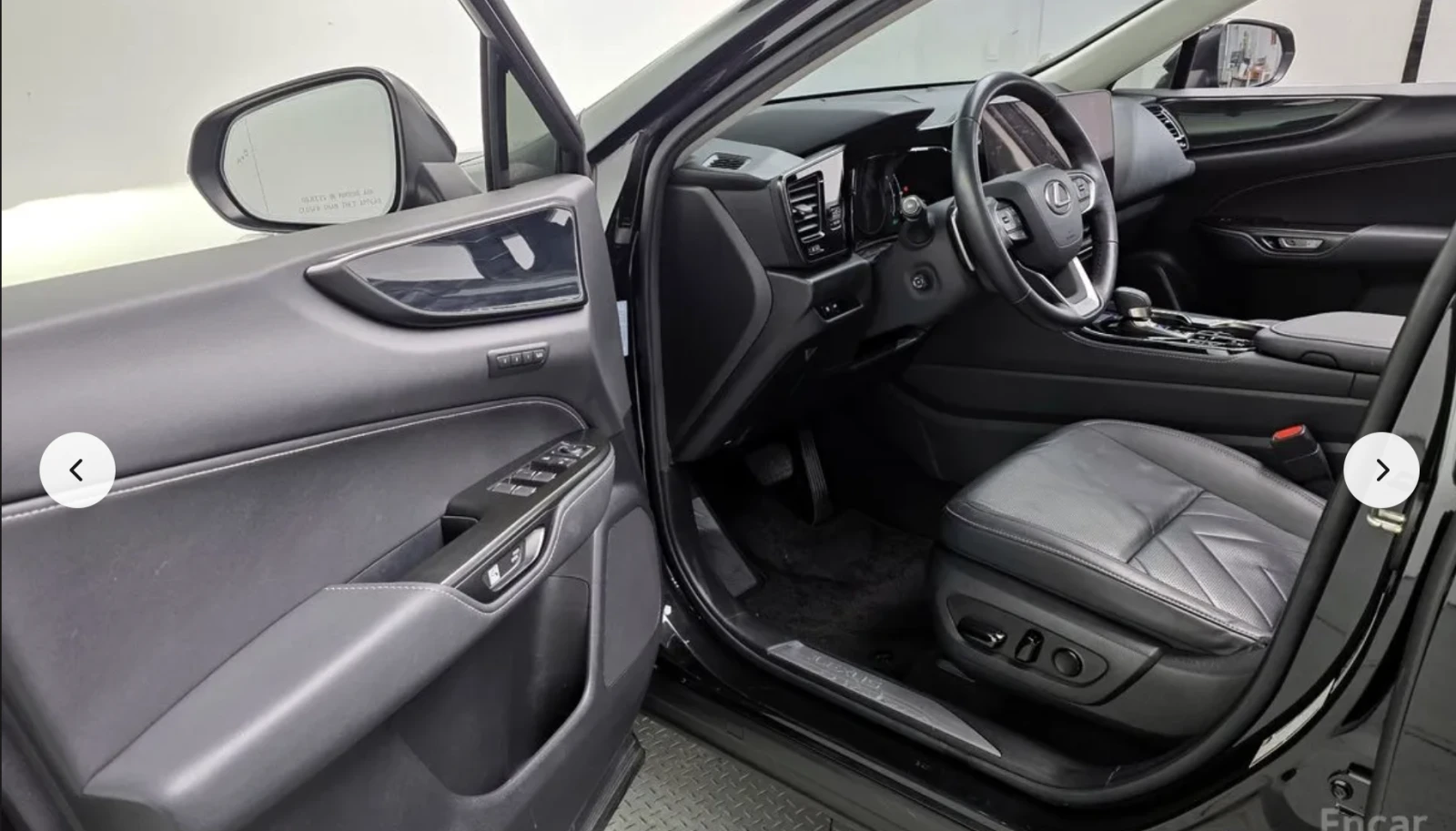 Lexus NX 350h PREMIUM* ПОДГРЕВ* ОБДУХВАНЕ* 360КАМЕРА* LANE* ASSI, снимка 6 - Автомобили и джипове - 54156479