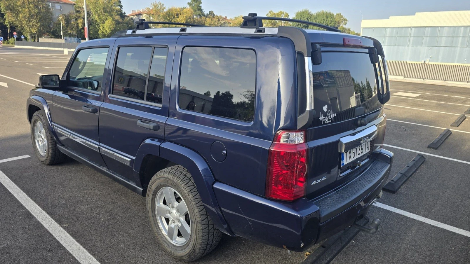 Jeep Commander, снимка 5 - Автомобили и джипове - 55379985