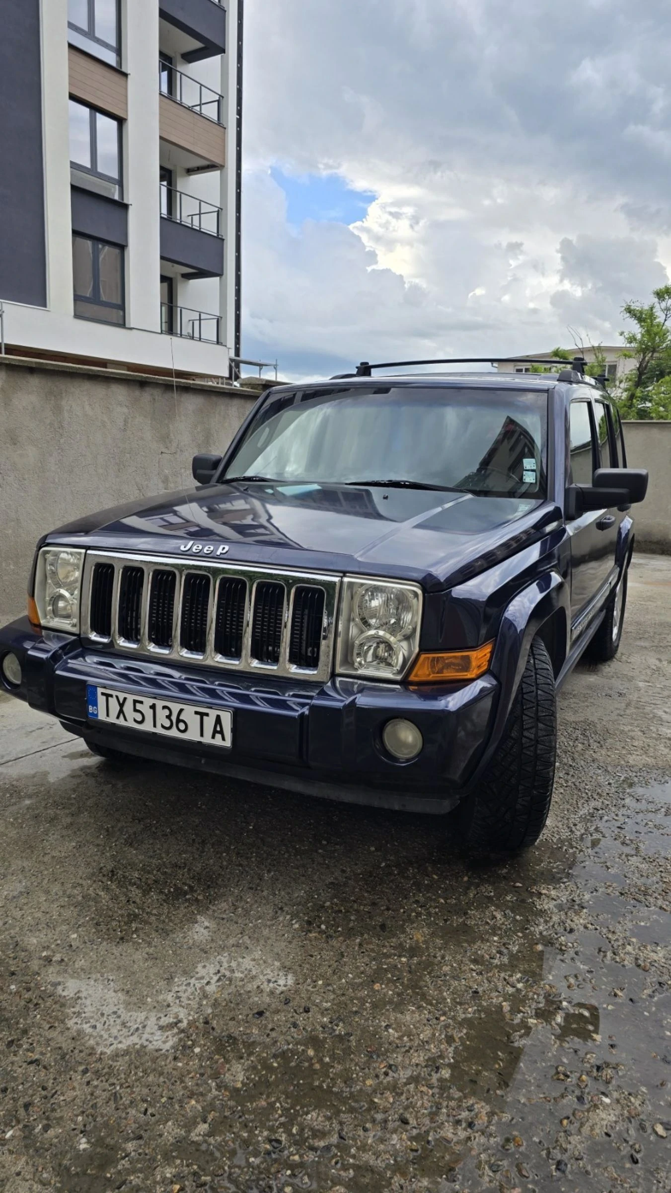 Jeep Commander, снимка 2 - Автомобили и джипове - 54654463