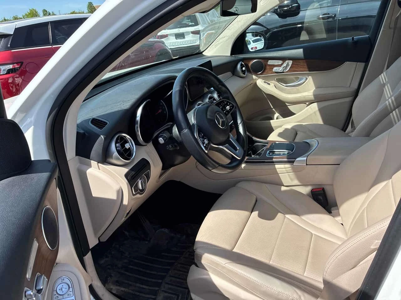 Mercedes-Benz GLC 300 * COUPE * АВТОКРЕДИТ БЕЗ ПЪРВОНАЧАЛНА ВНОСКА, снимка 7 - Автомобили и джипове - 54774359