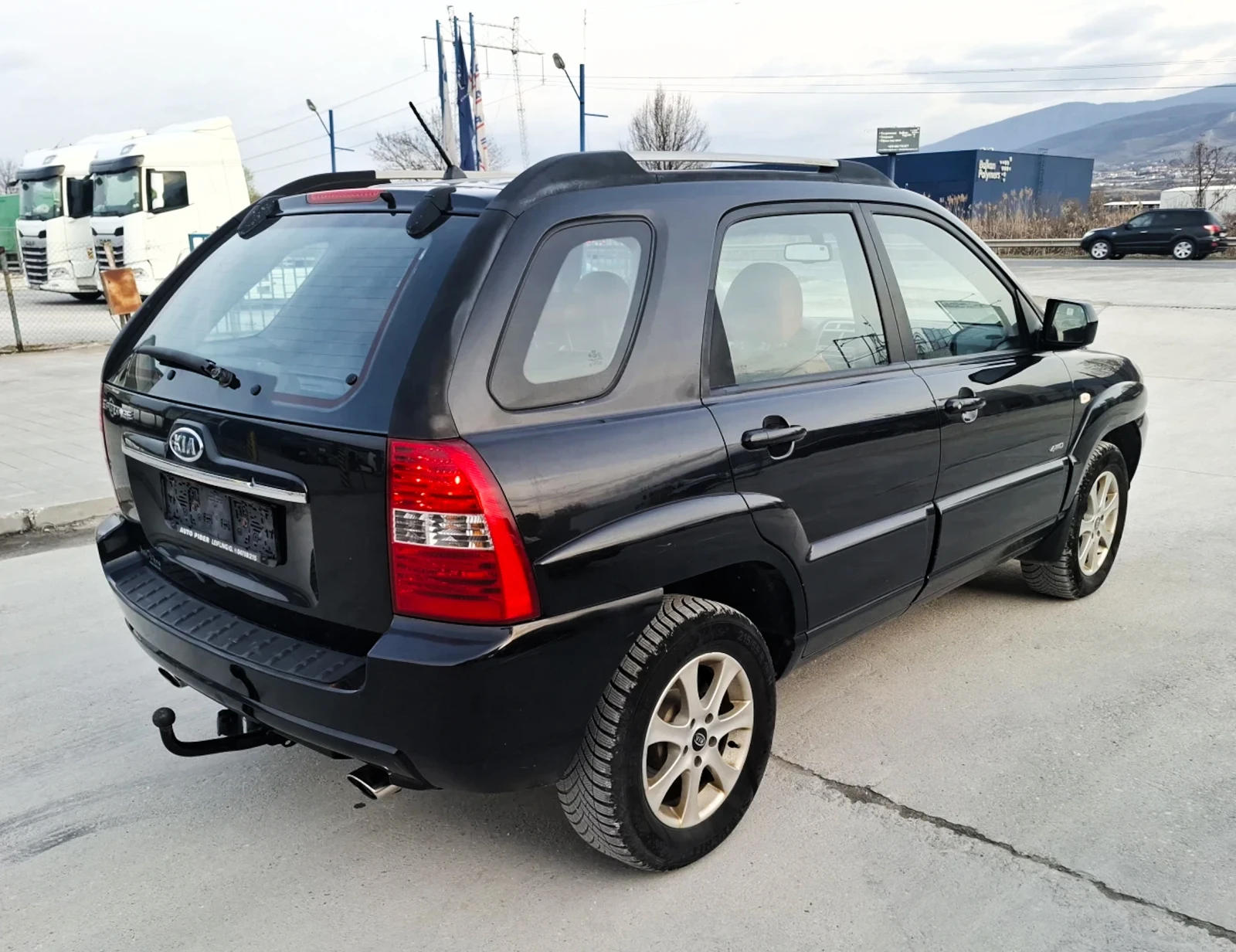 Kia Sportage 2.0 CRDi , снимка 5 - Автомобили и джипове - 54805332