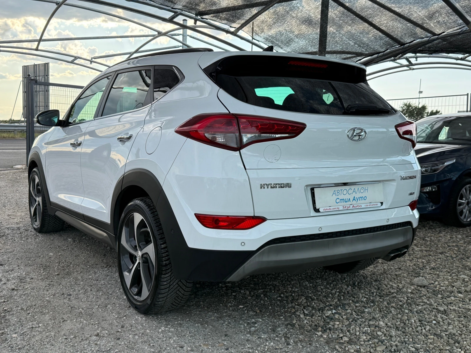 Hyundai Tucson 2.0 d, снимка 4 - Автомобили и джипове - 55395129