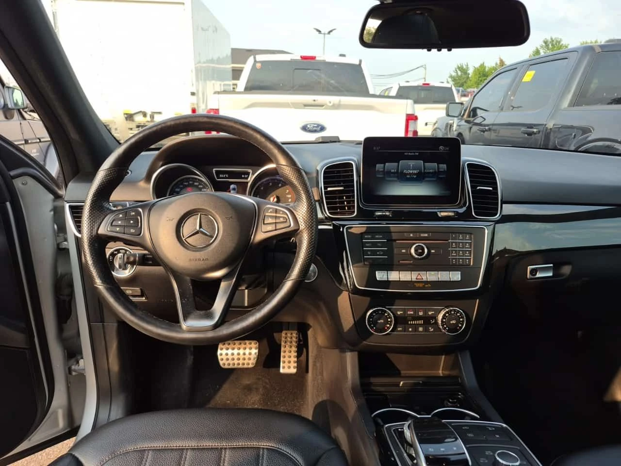 Mercedes-Benz GLE 400 AMG * H&K * 2 КЛЮЧА * CARFAX * , снимка 7 - Автомобили и джипове - 55718946